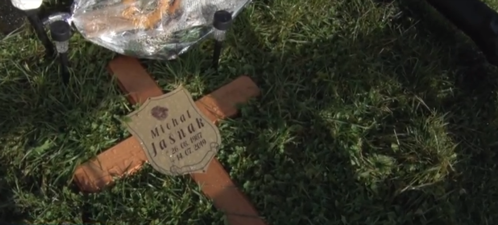 Toporecký salaš obsadili kriminalisti. Nepochopiteľnú tragédiu oživili hrozivé scény 