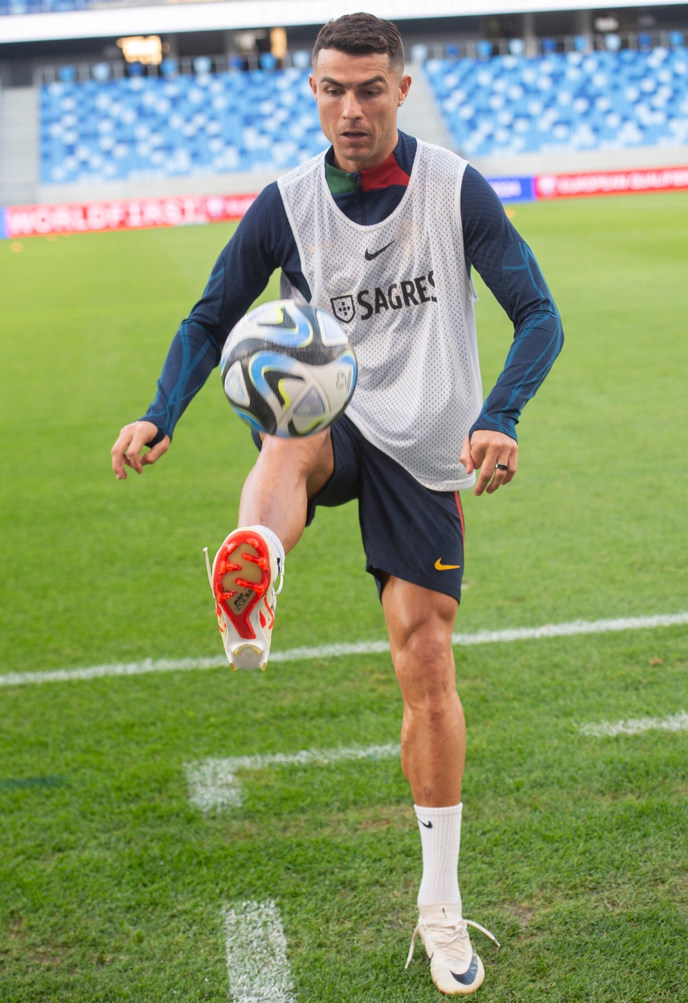 futbalista Cristiano Ronaldo (2)