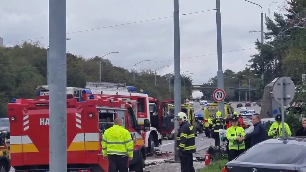 [multi] nehoda pri patronke 11738