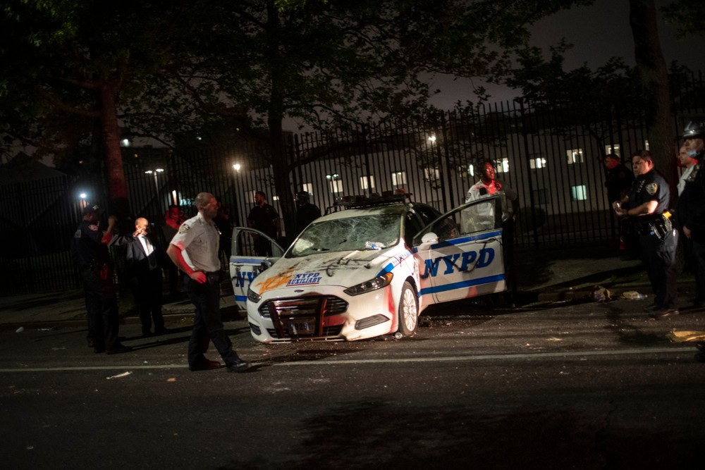 Protesty v USA vyvolané policajným zásahom sa stupňujú