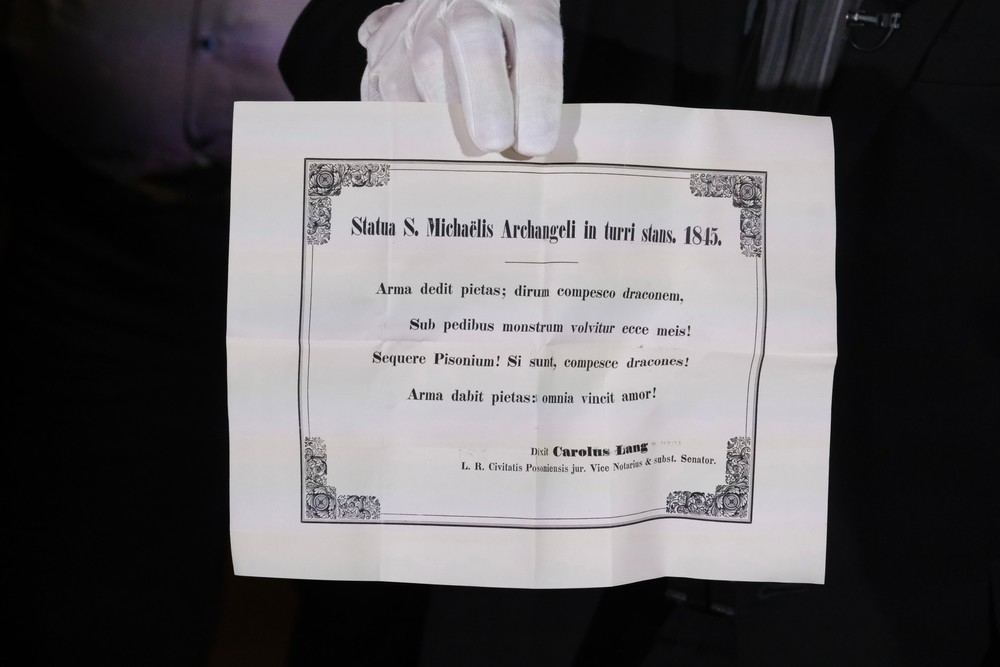 Odhalenie časovej schránky z Michalskej veže 