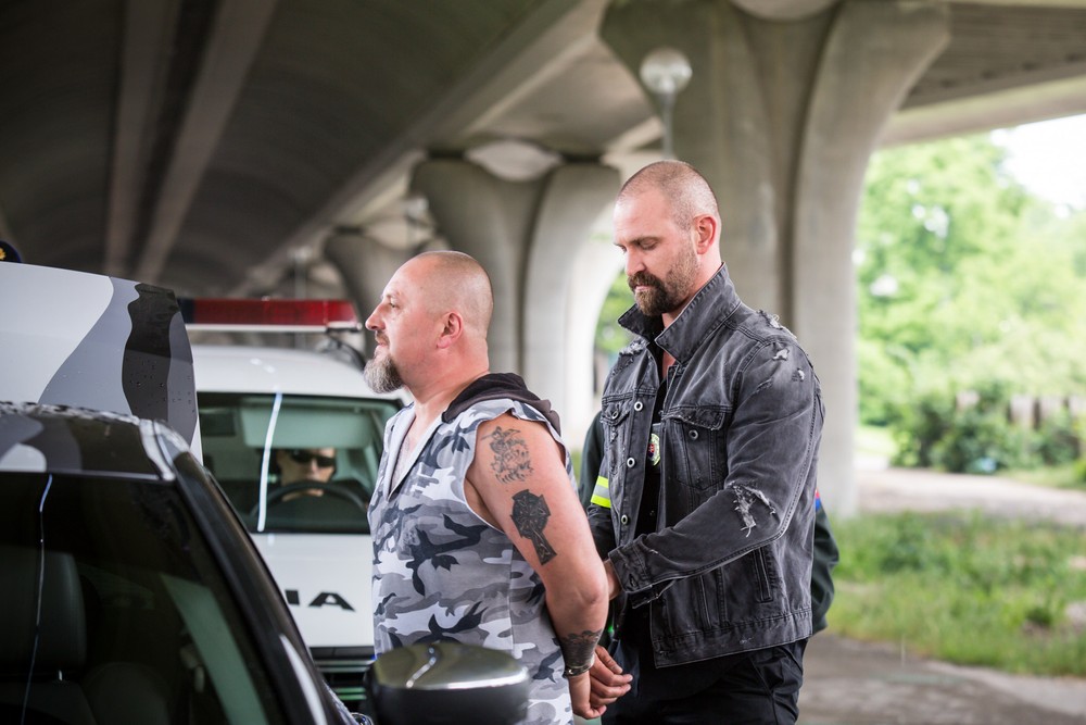 Herec Gejza Benkő, seriál Za sklom.jpg