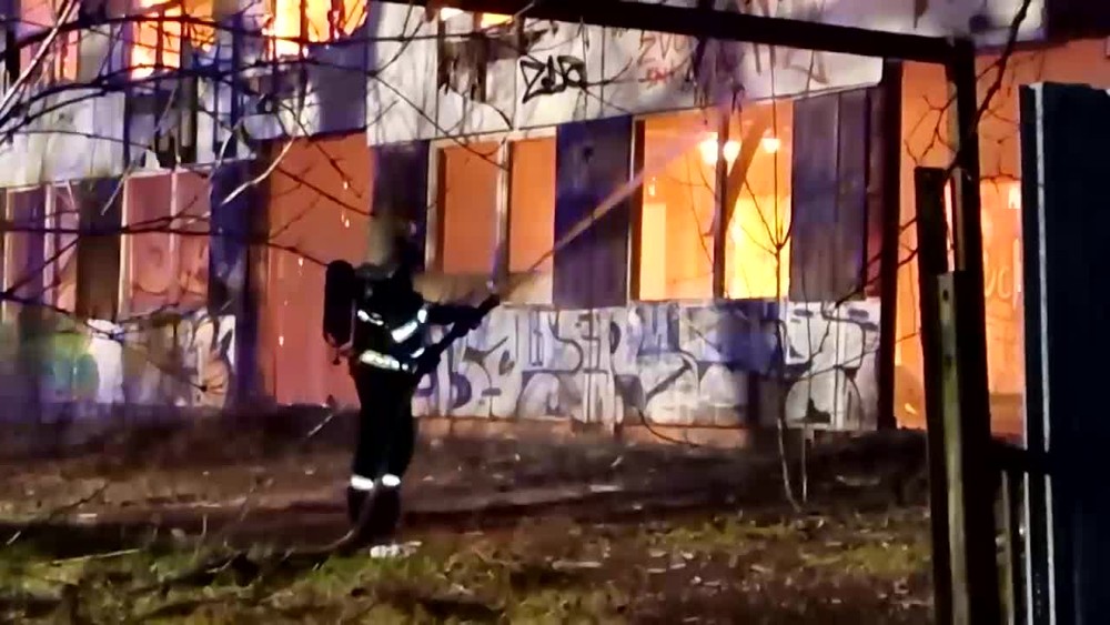 [multi] 24 Vstup Zvolen poziar 10796