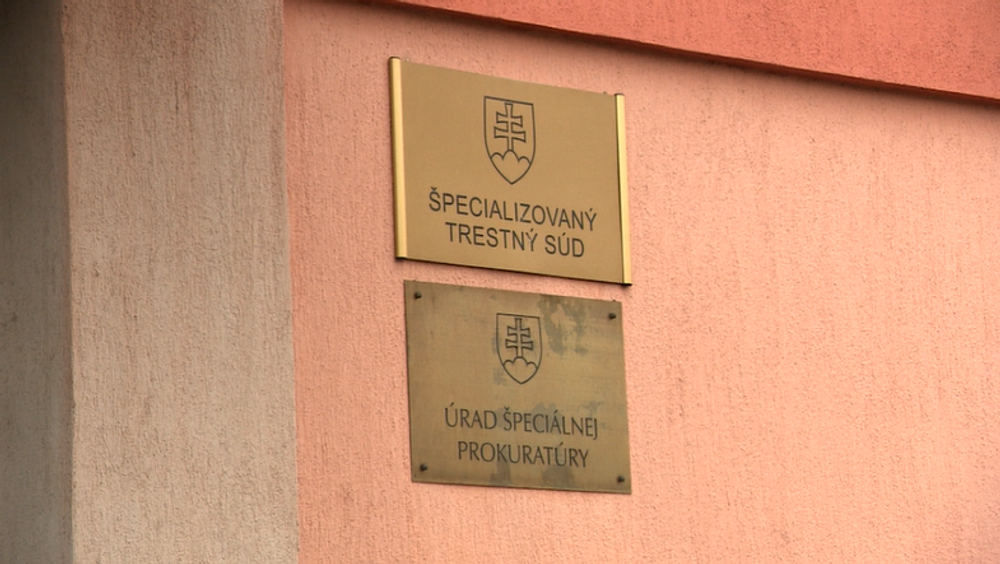 Súd otvoril prípad vraždy žiarskeho poslanca. Obvinený ale vinu popiera 