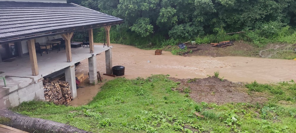 Záplavy v obci Beluj (6)