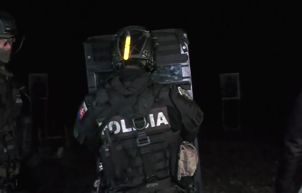 Polícia il