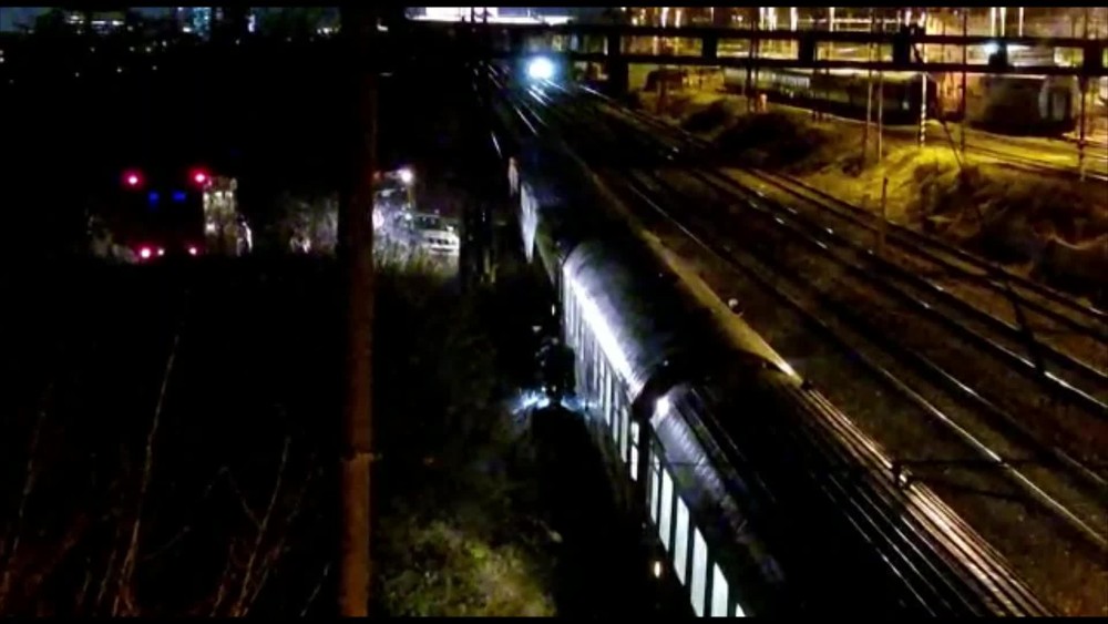 Tragédia v Bratislave: pod koľajnicami skončil človek