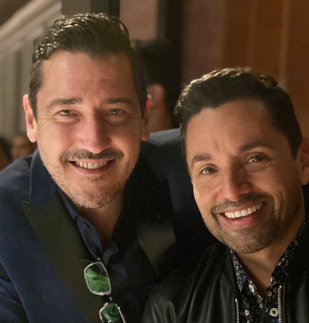 Jonathan Knight s manželom