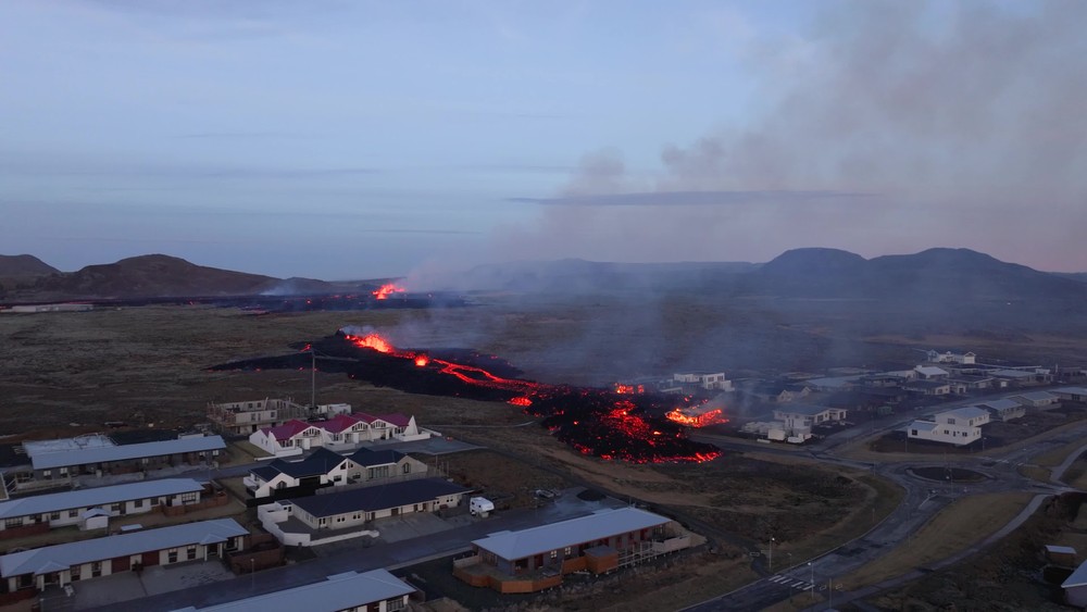 [multi] Grindavík erupcia sopka láva január 2024 5495