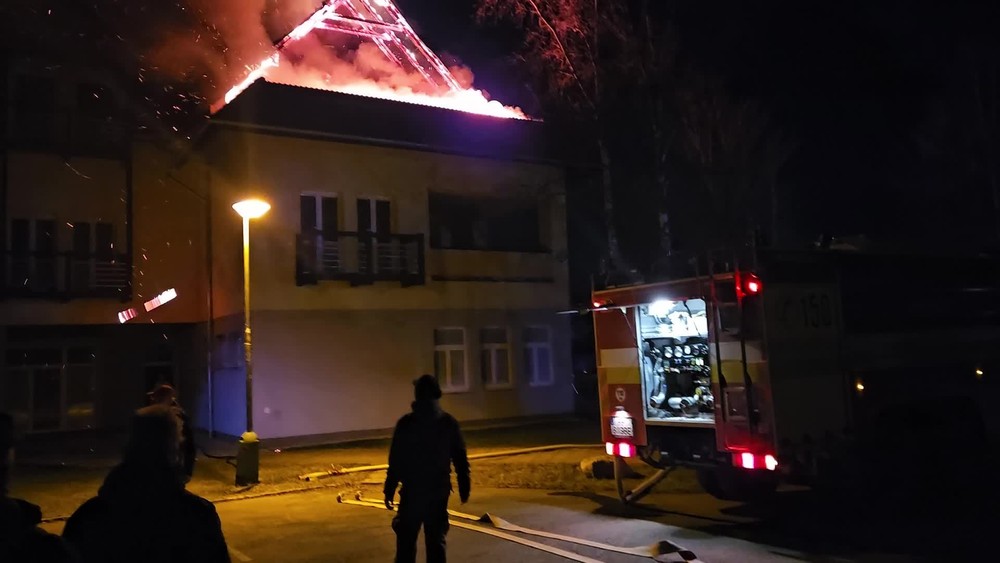 [multi] požiar tatranská lomnica 4007