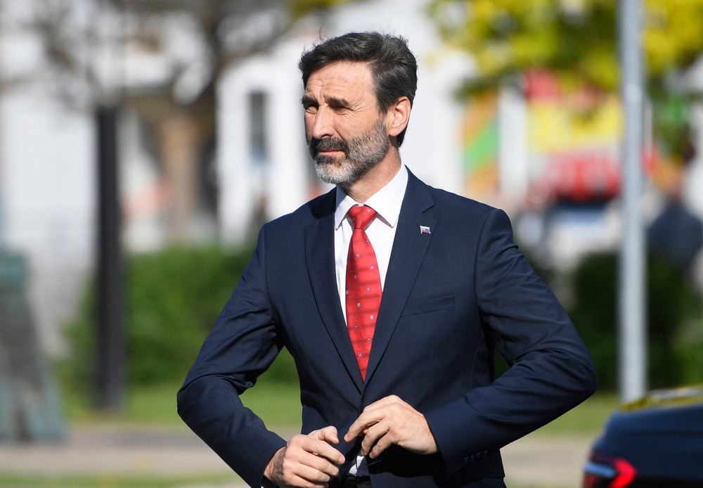 vlada25_11_4_2024034041