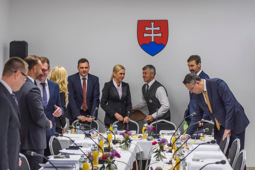 20242404_vlada_dolna_krupa_02037297