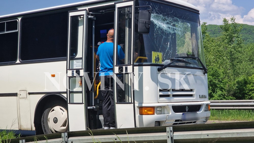 Autobus, hrozivý moment