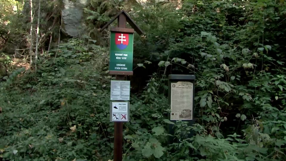 [multi] Strazcovia prirody 9421