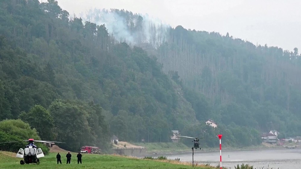 [multi] poziar ceske svajciarsko. 2708