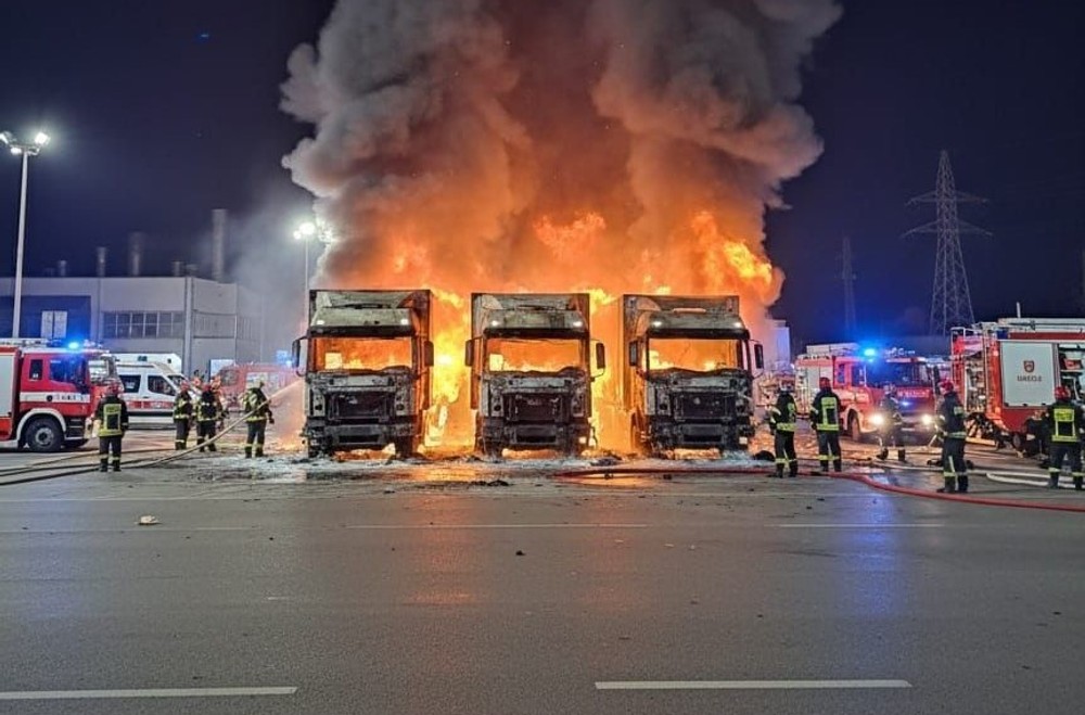 Požiar nákladných áut