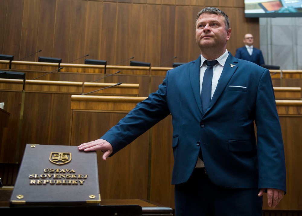 poslanec Milan Garaj náhradník SNS