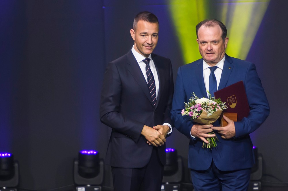 Drucker slávnostne odovzdal ceny sv Gorazda učiteľom a zamestnancom škôl (1)