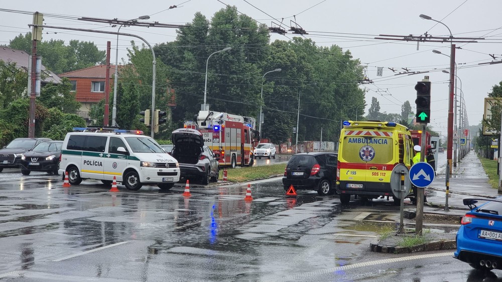 dopravná nehoda Bratislava 01082023 (3)