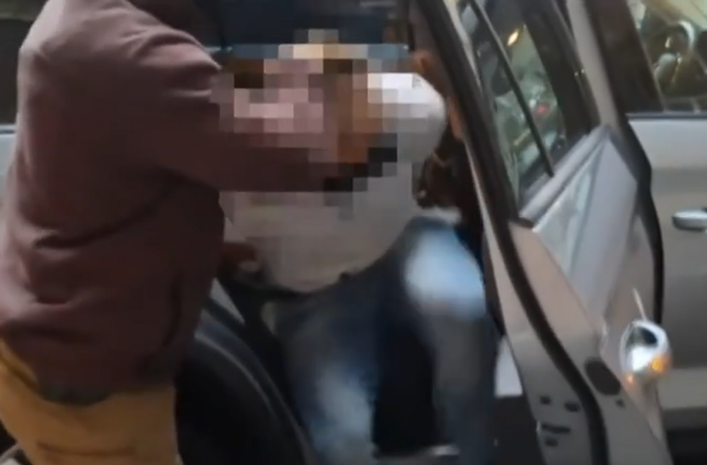 Polícia zadržala muža, ktorý chcel rozložiť ženu v kyseline 6