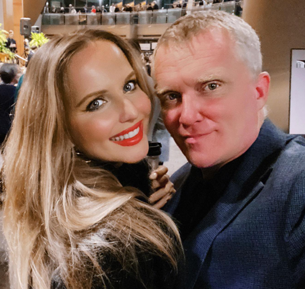 Michael Hall a Lucia Oškerová