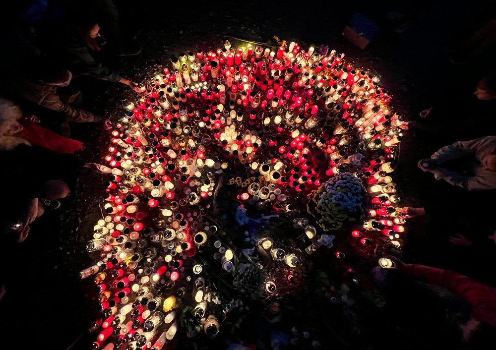 pamiatka obetí nehody na Zochovej (2)