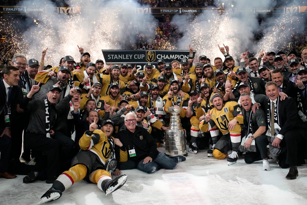 Nový víťaz NHL Vegas Golden Knights zdolali vo finále bojov o Stanley Cup Florida Panthers