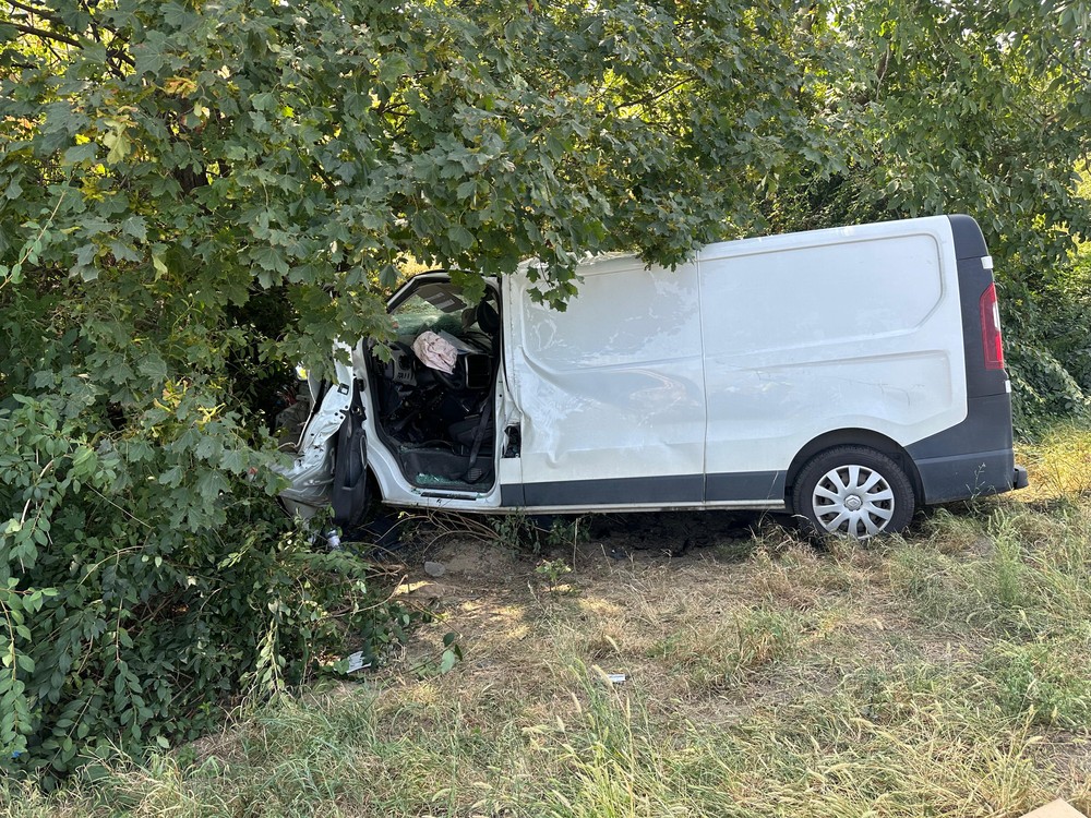 Nehoda kamiónu a dodávky