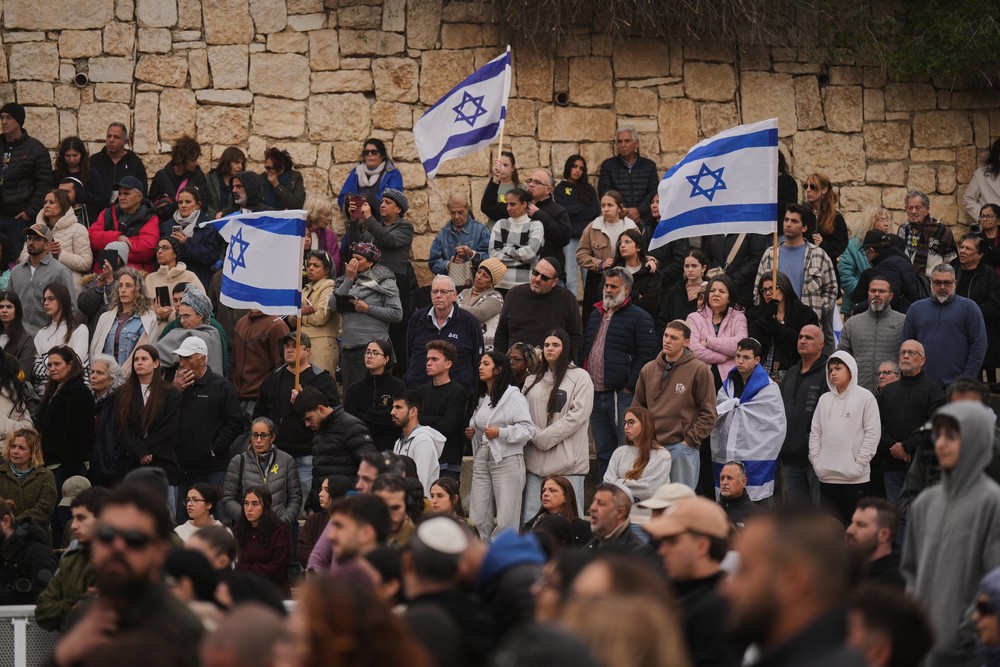 Israel_Palestinians021082