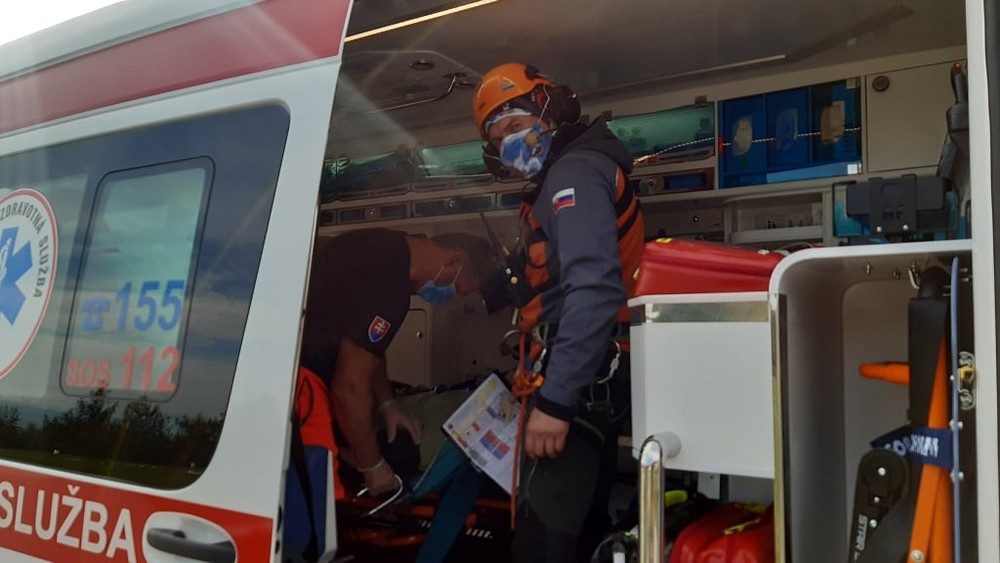 Záchranná akcia v horách: Muž padal štyridsať metrov z hrebeňa Tatier