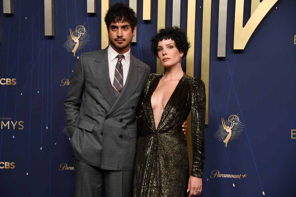 77th_Primetime_Emmy_Awards_-_Arrivals_04468