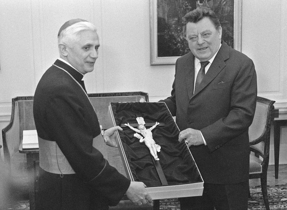 Pápež Benedikt XVI