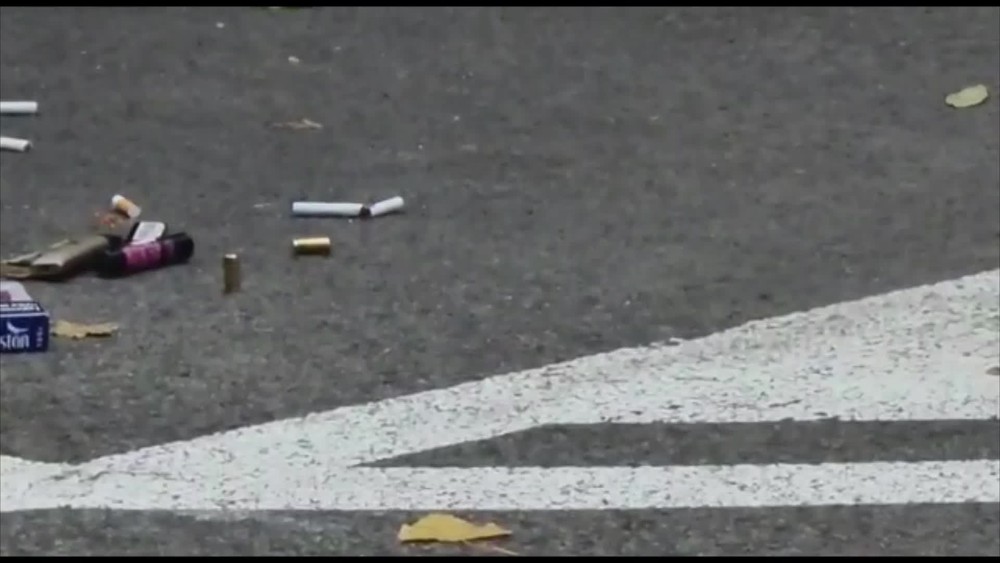 [multi] Streľba v klube 12734