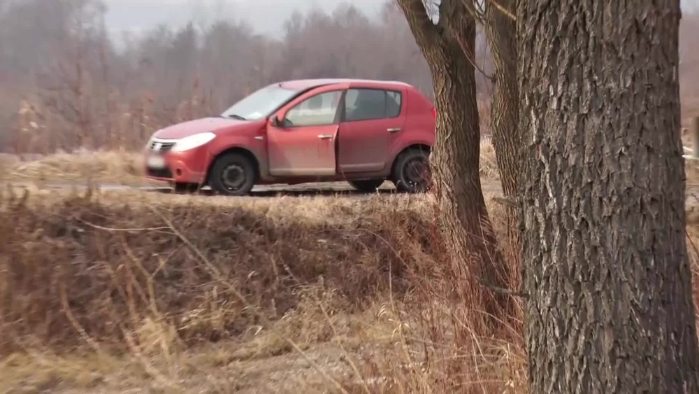 [multi] Mrtvola v aute 6554