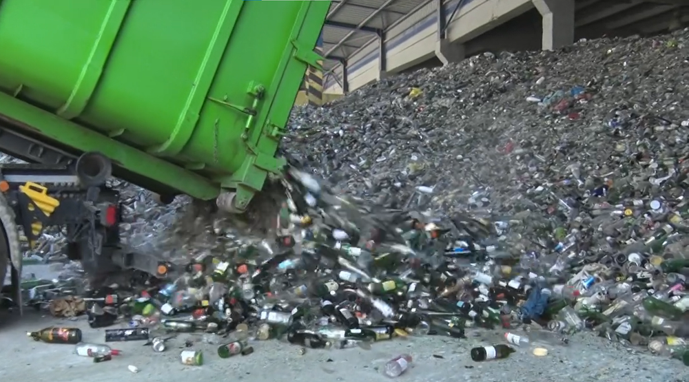 Recyklovanie skla v Nemšovej
