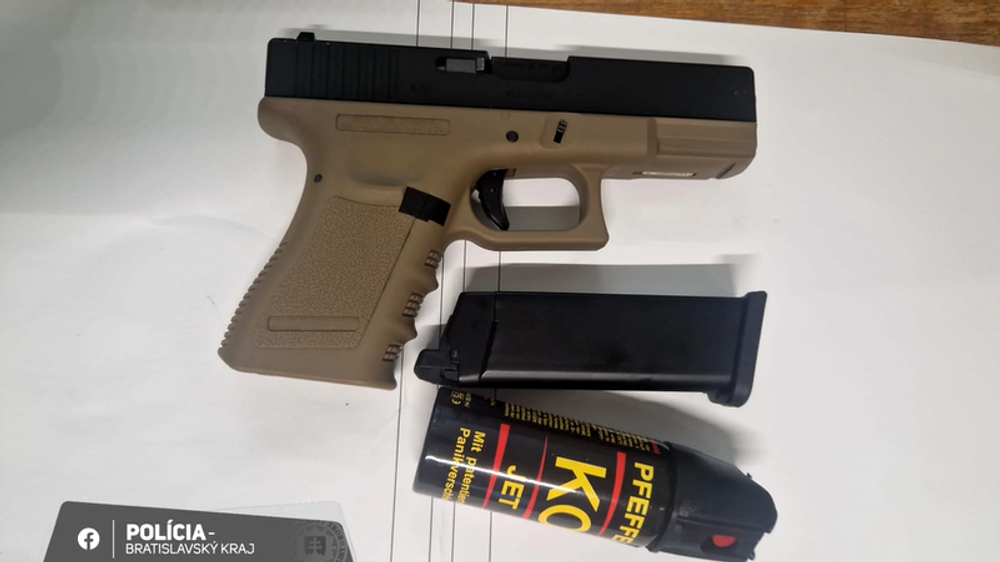 tinedzeri sa vyhrazali rovesnikom (1)