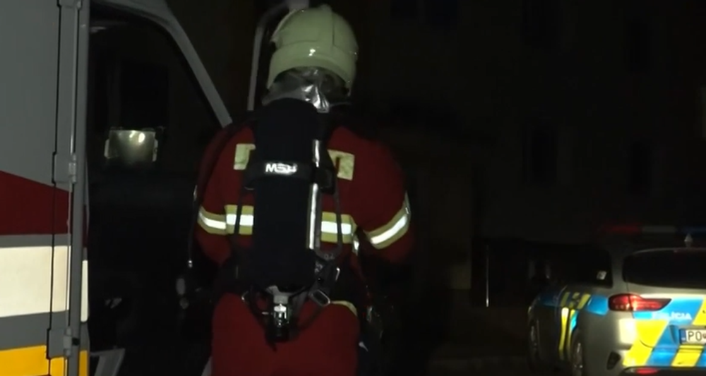 v byte nasli mrtveho muza (3)