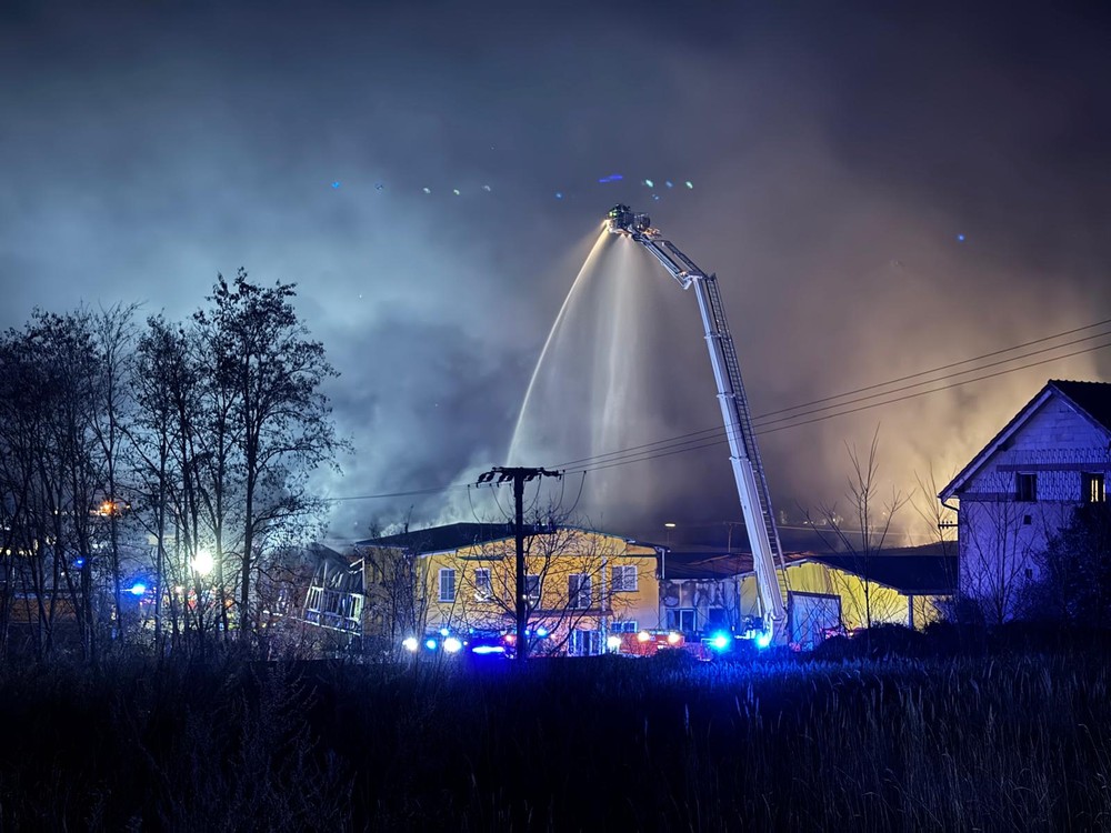 Požiar haly v Moravskom Svätom Jáne 