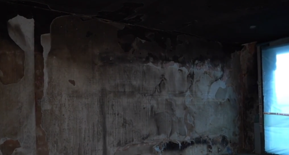 Hrozivý požiar v Košiciach: Rodinám ostali vydymené a zatopené byty 