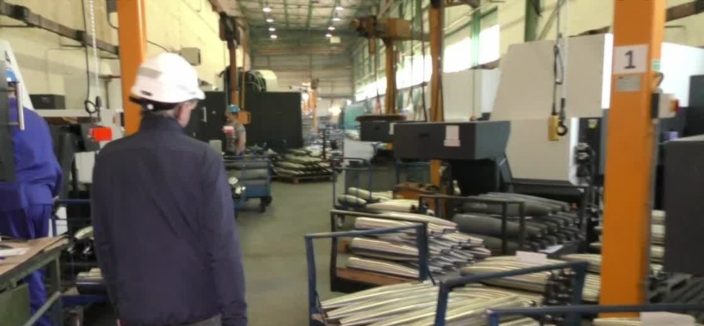 [multi] Peniaze pre zbrojovky 1400 (cropped)