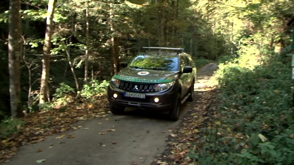 [multi] Strazcovia prirody 9420