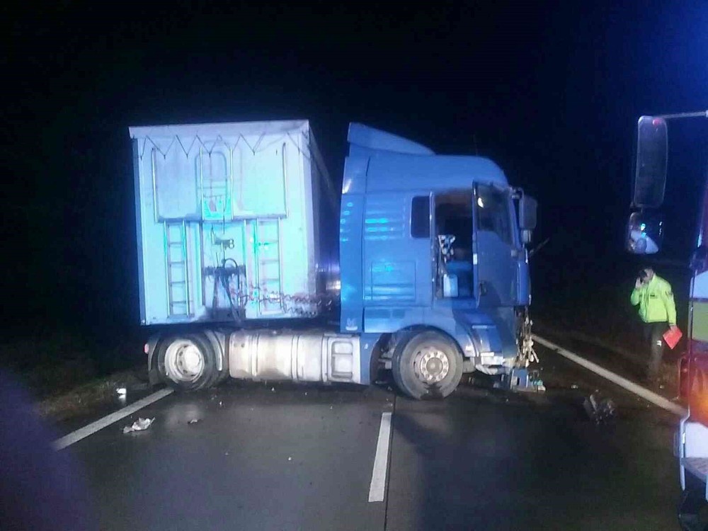 zrážka kamión auto malacky HaZZ Bratislava (1)