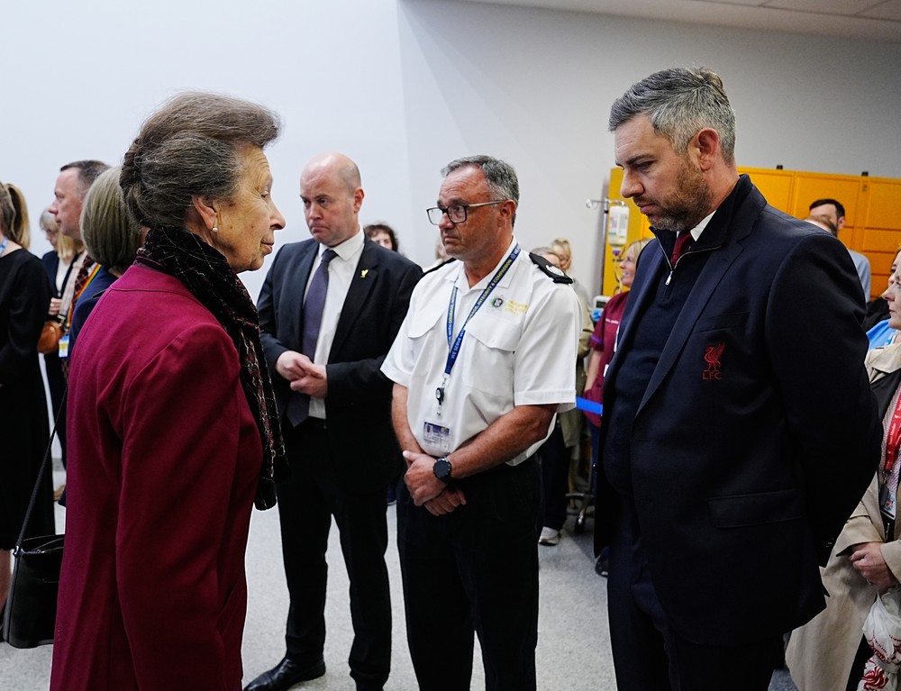 Britain_Liverpool_Crash_Royals403187