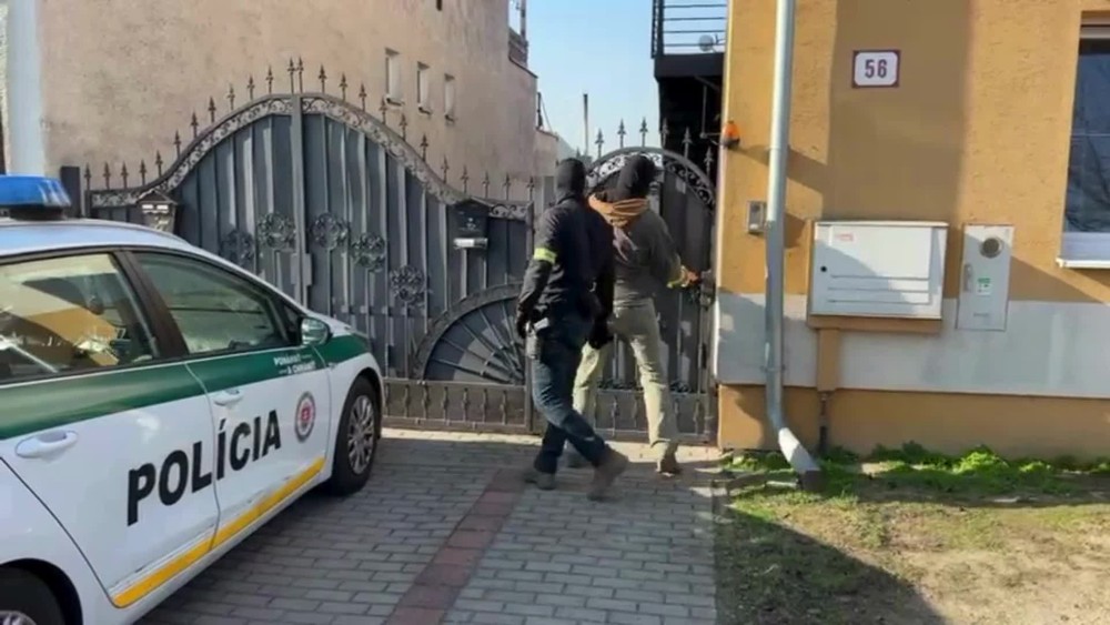 [multi] Polícia zasahuje