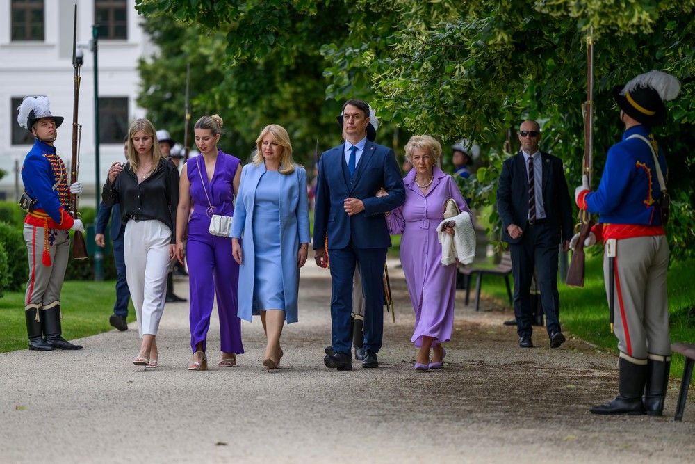 20241406_prezidentka_rozlucka_03050675