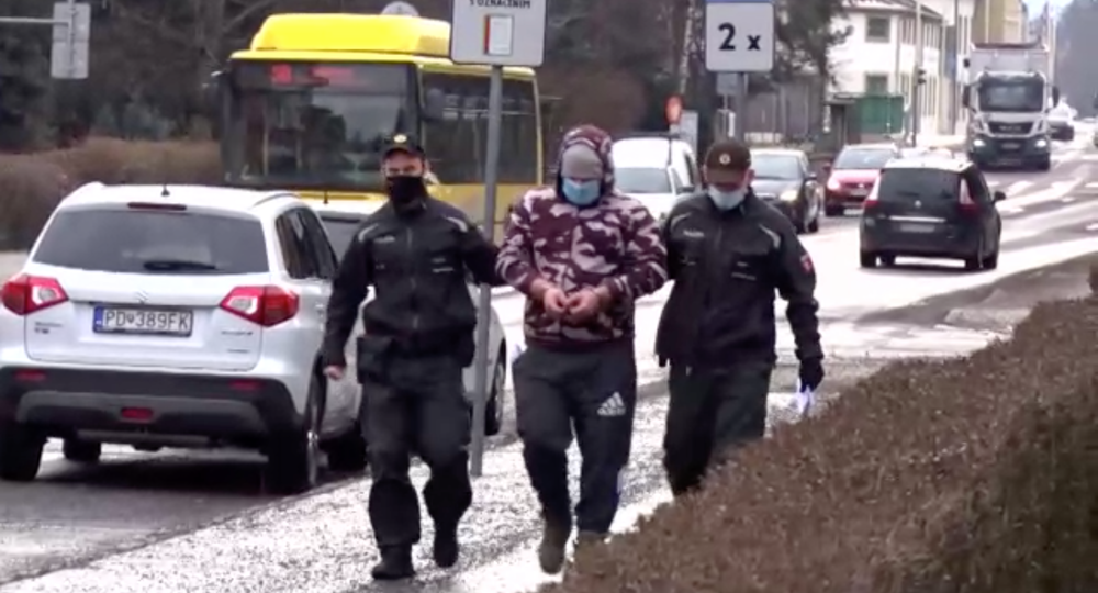 Útočník napadol expriateľku nožom v Prievidzi