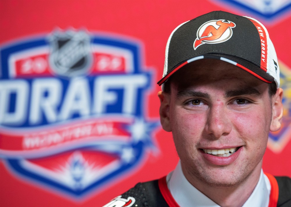 Juraj Slafkovský sa stal draftovou jednotkou, dvojkou je obranca Šimon Nemec