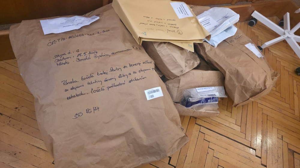 baliky s dokazmi cintula