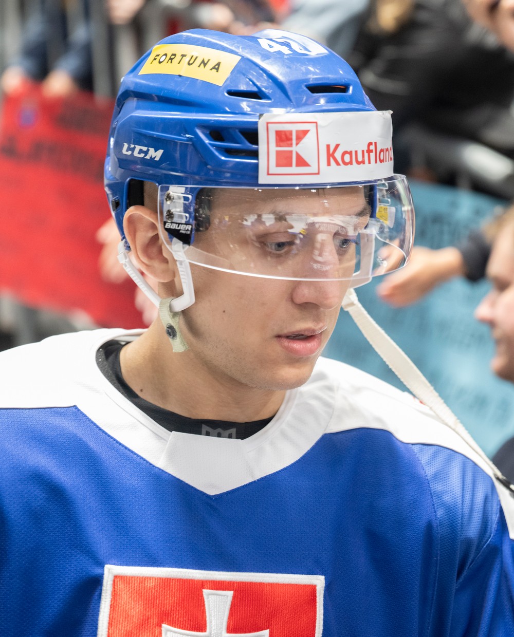 obranca Martin Fehérváry