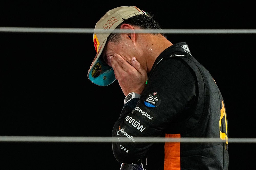 Abu_Dhabi_F1_GP_Auto_Racing_46868